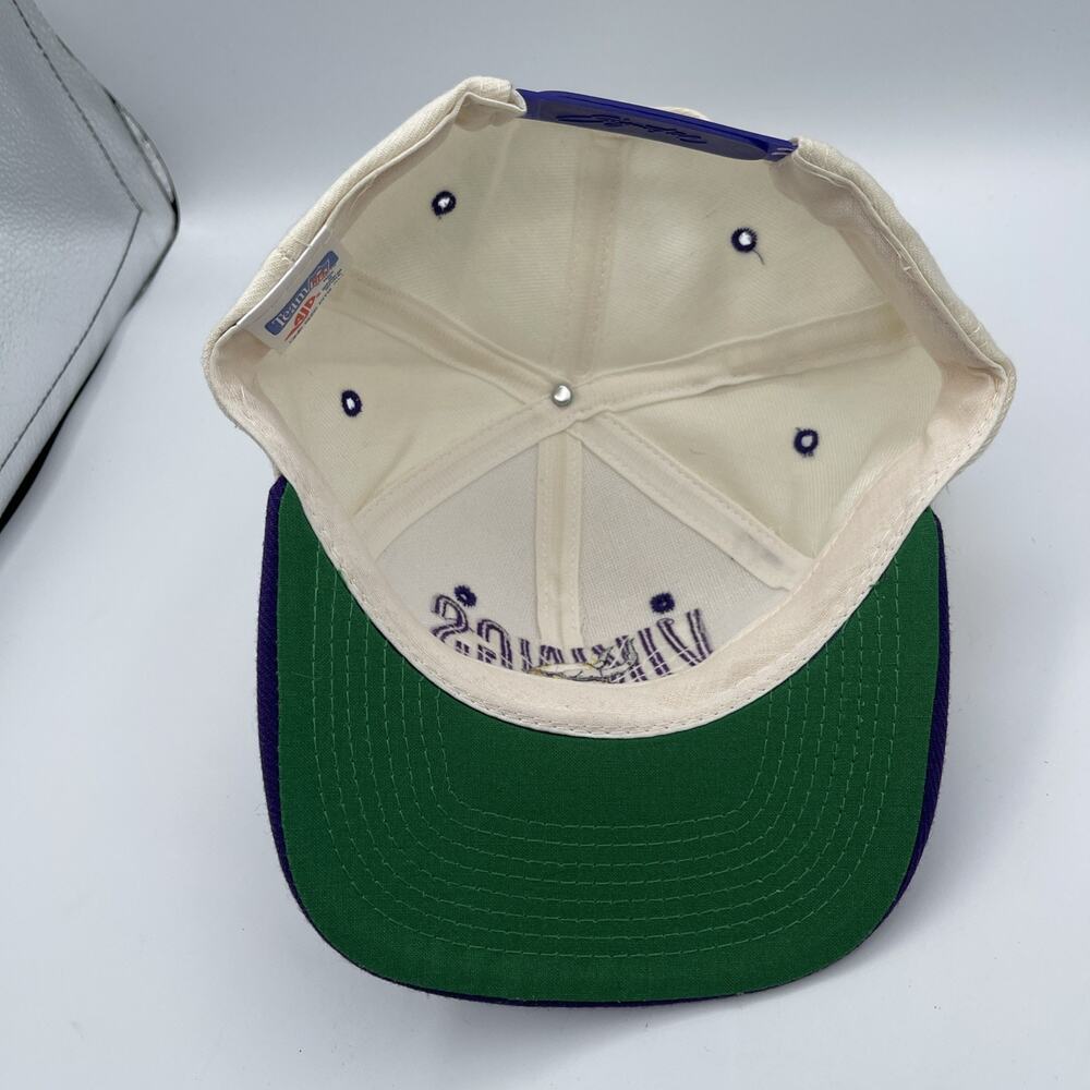 Vintage AJD Minnesota Vikings Hat Snapback Cap Purple‎ White Football NFL Nice - Picture 7 of 11